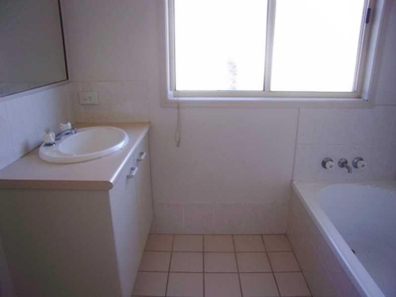 Unit 2/27 Baden Powell St, Maroochydore QLD 4558