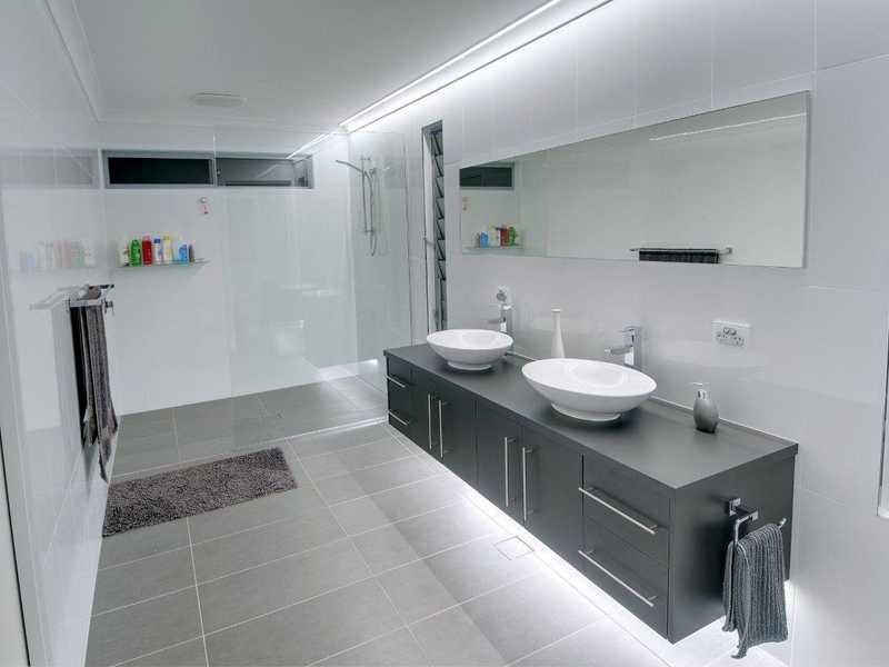 126 Oceanic Drive, Warana QLD 4575