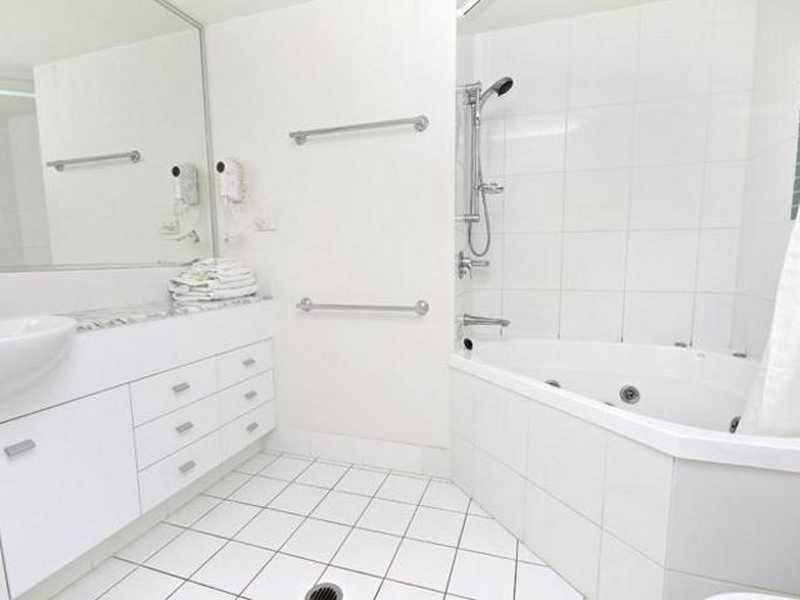 Unit 236/21 Wirraway St, Alexandra Headland QLD 4572