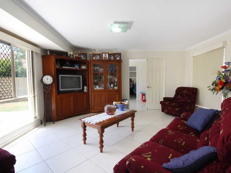 2 Gannet Close, Wurtulla QLD 4575