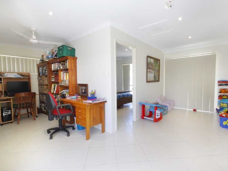 2 Gannet Close, Wurtulla QLD 4575