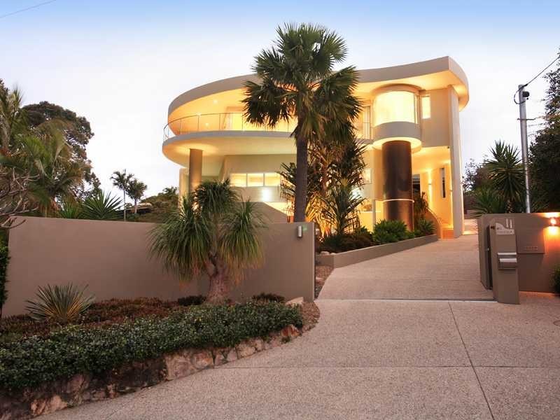 11 Tantula Road East, Alexandra Headland QLD 4572