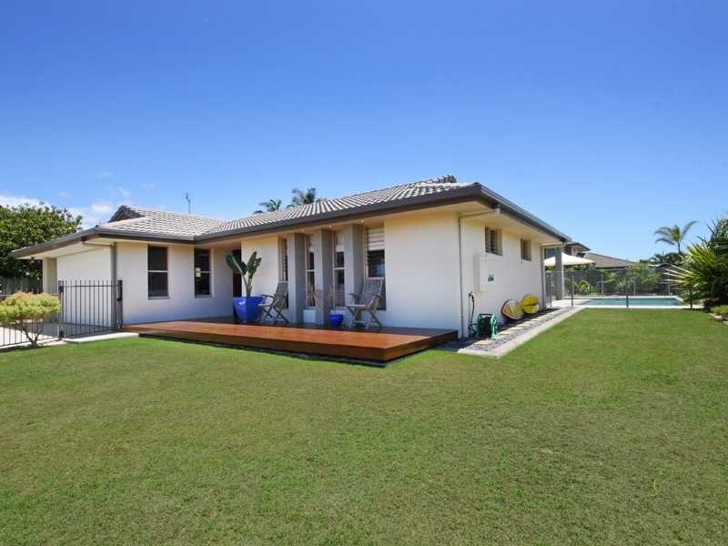 8 Wimbrel Court, Wurtulla QLD 4575