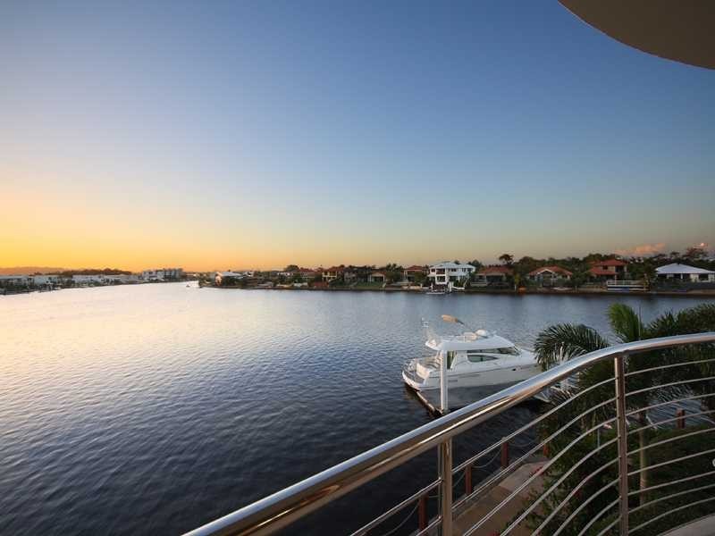 10 Cayman Place, Kawana Island QLD 4575