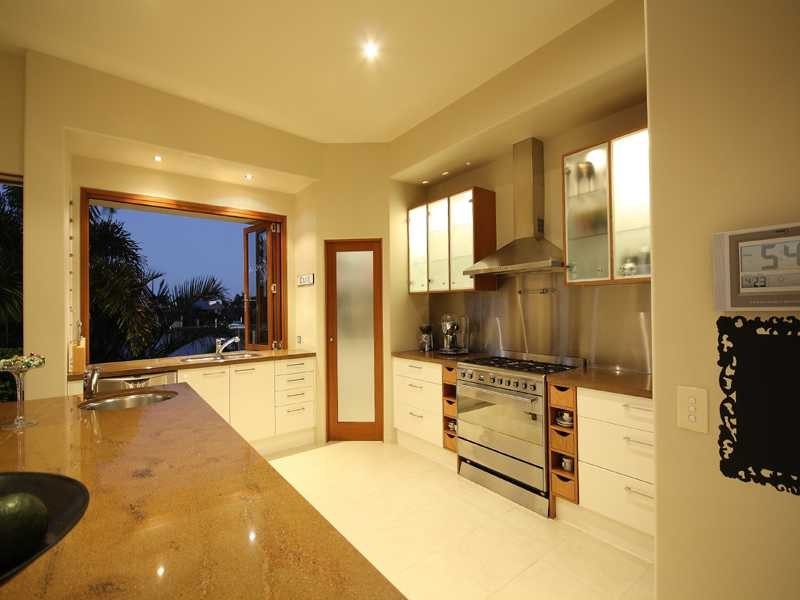 10 Cayman Place, Kawana Island QLD 4575