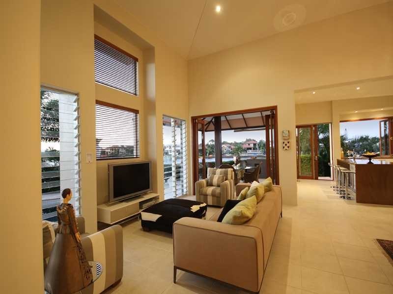10 Cayman Place, Kawana Island QLD 4575