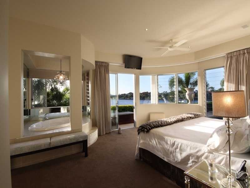 10 Cayman Place, Kawana Island QLD 4575