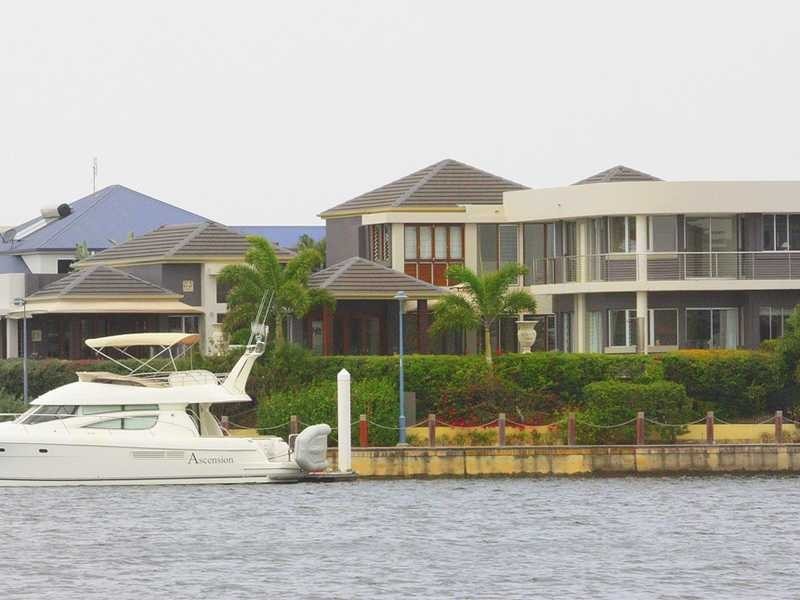 10 Cayman Place, Kawana Island QLD 4575