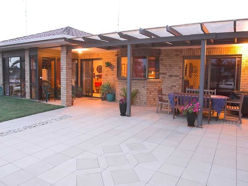 32 Coomaroo Crescent, Minyama QLD 4575