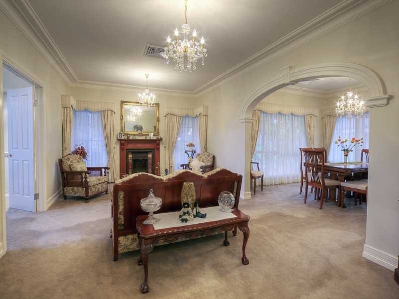 1 Oak Crt, Minyama QLD 4575