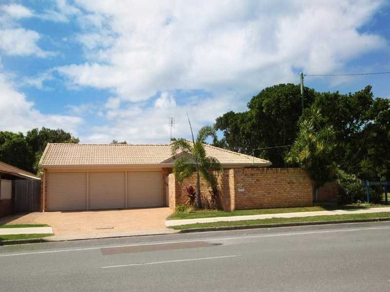 209 Oceanic Drive, Warana QLD 4575