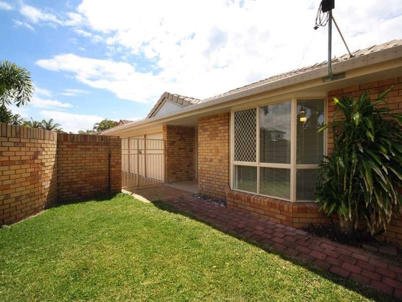 209 Oceanic Drive, Warana QLD 4575