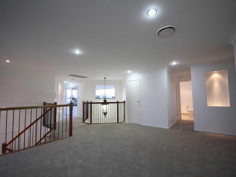 18 Seychelles Place, Kawana Waters QLD 4575