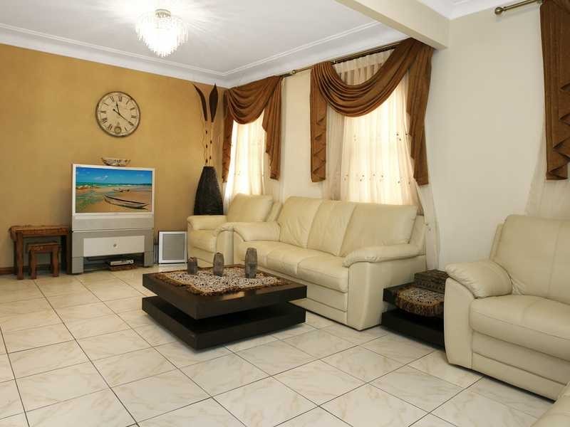 137 Greenacre Road, Greenacre NSW 2190