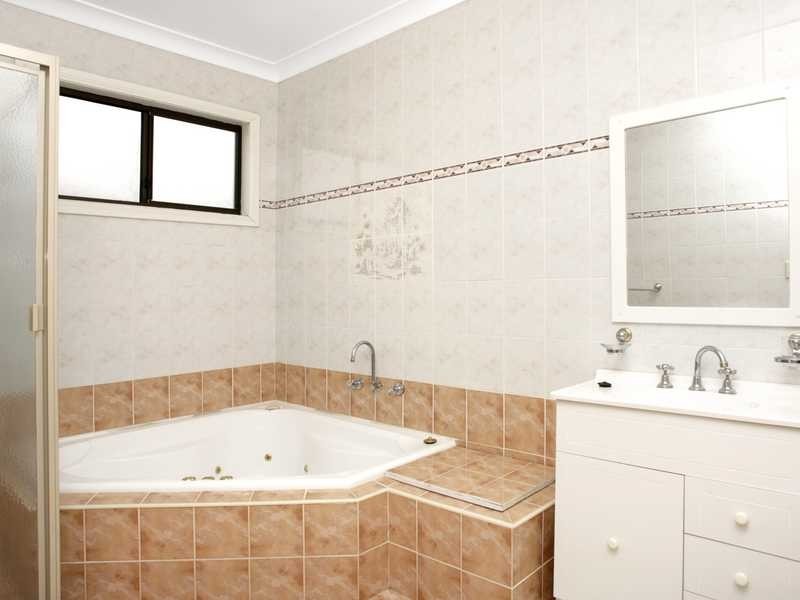Greenacre NSW 2190