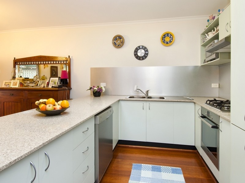 10 Tristania Grove, Greenacre NSW 2190