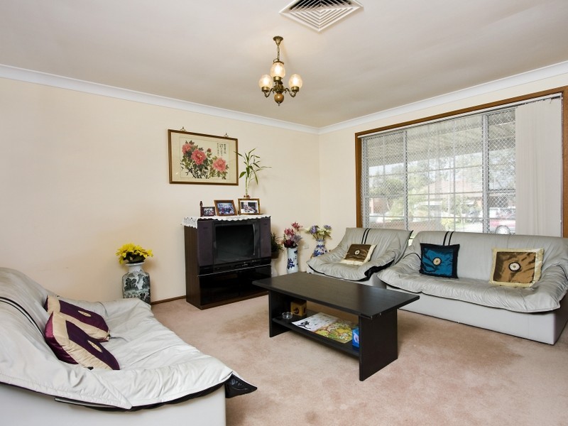 21 Woodland Road, Chester Hill NSW 2162