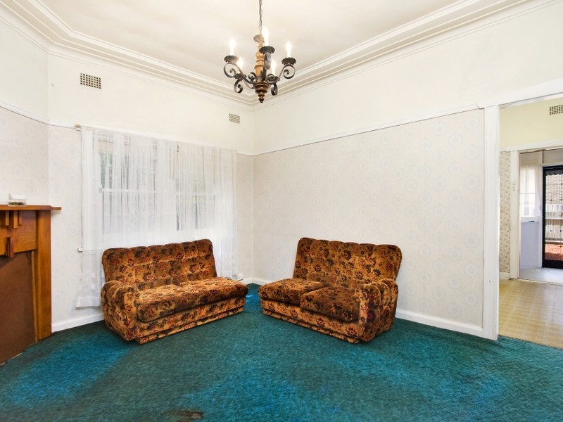 10 Georges River Road, Croydon Park NSW 2133