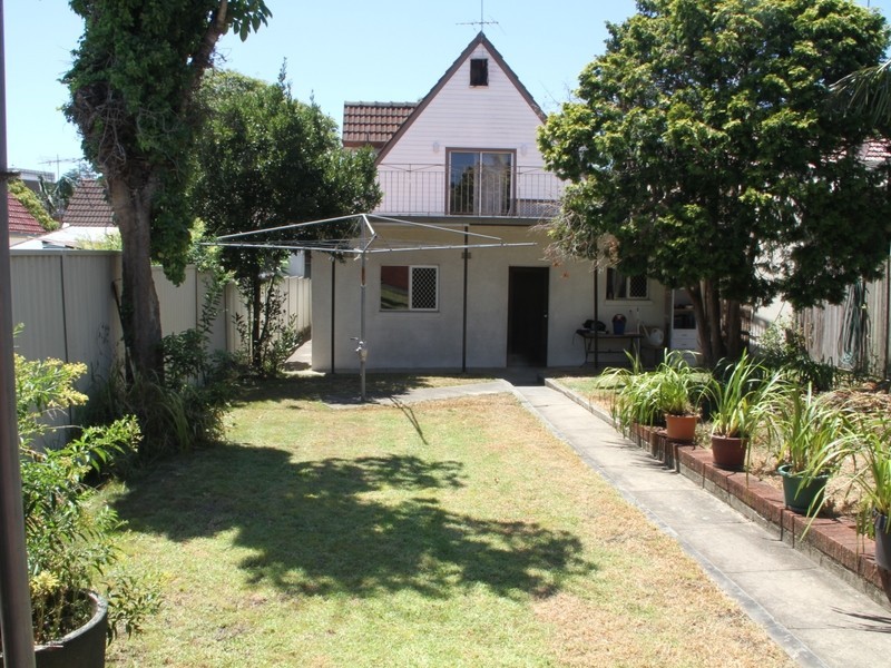 21 Hugh Street, Ashfield NSW 2131