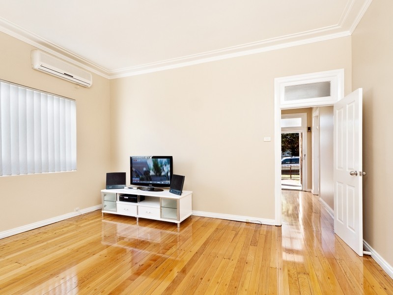 107 Lucas Road, Burwood NSW 2134