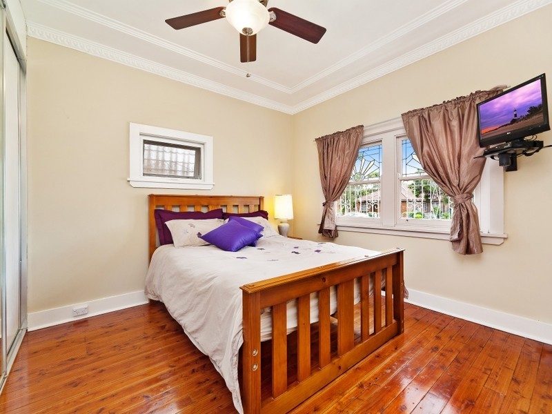 29 Margaret Steet, Belfield NSW 2191