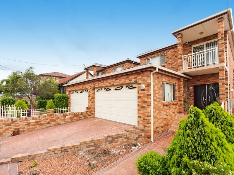 59 Macquarie Street, Greenacre NSW 2190