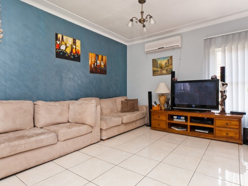 164 Hillcrest Avenue, Mount Lewis NSW 2190