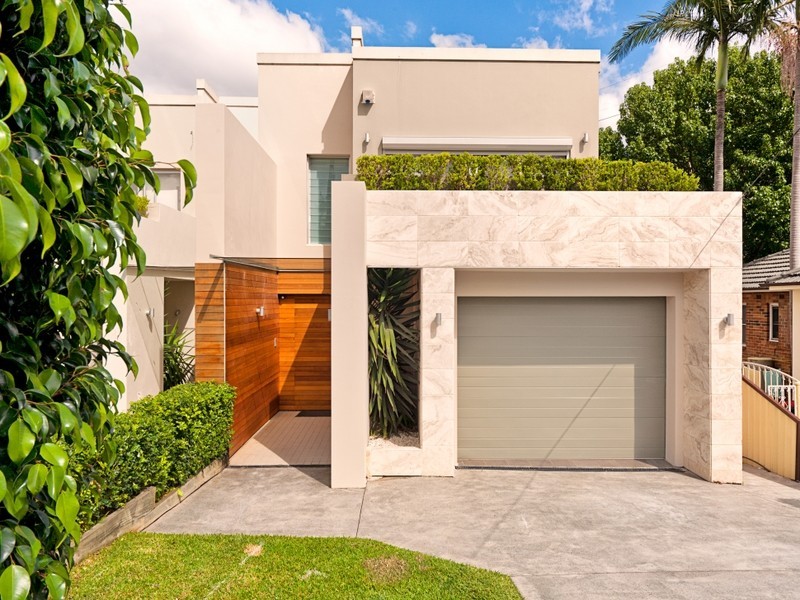 166 Hillcrest Avenue, Mount Lewis NSW 2190