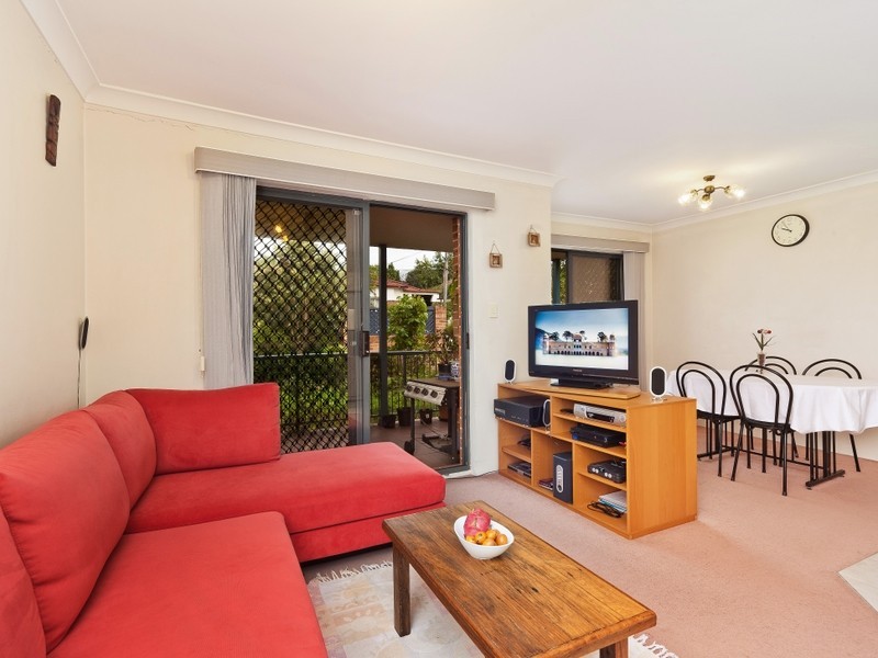 Unit 1/8-10 Gloucester Avenue, Burwood NSW 2134