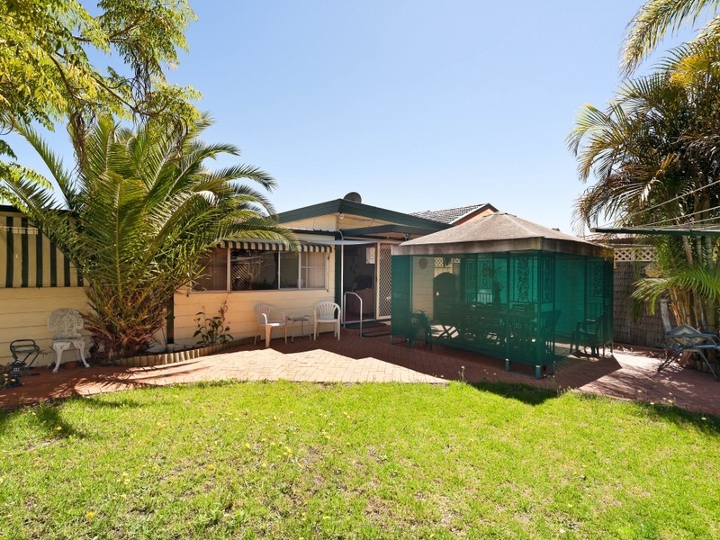 5 Valencia Street, Greenacre NSW 2190