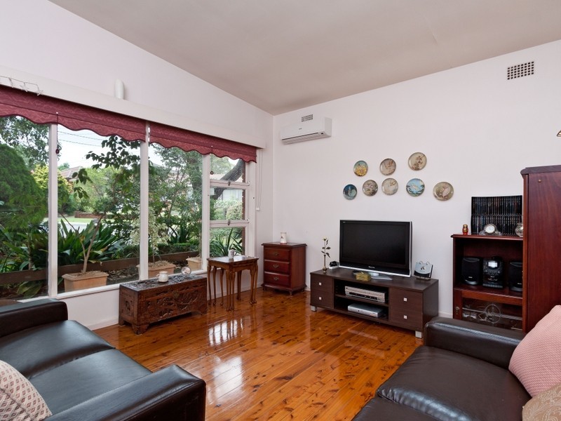 12 Kent Place, Beverly Hills NSW 2209