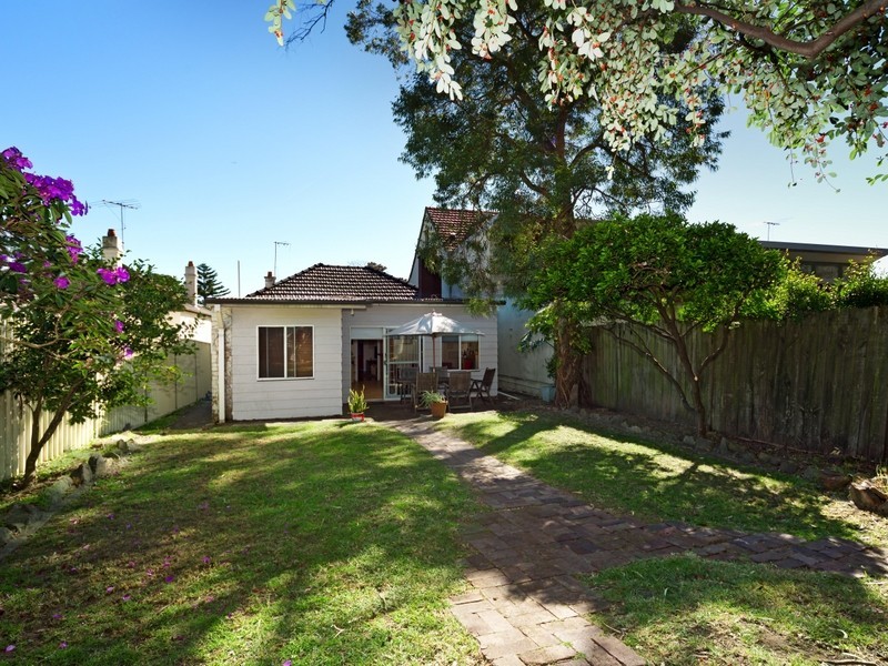 21 Lucy Street, Ashfield NSW 2131