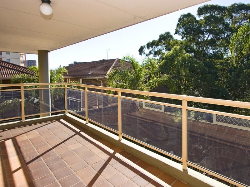 Unit 18/6-10 Sir Joseph Banks Street, Bankstown NSW 2200