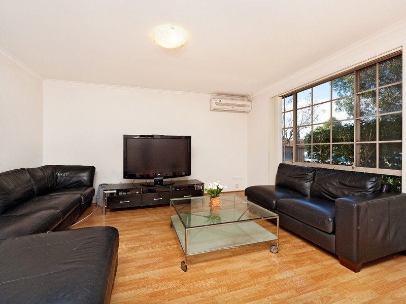 12 Mahogany Way, Greenacre NSW 2190
