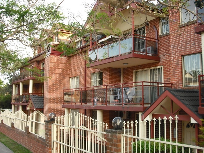15/76 Meredith Street, Bankstown NSW 2200