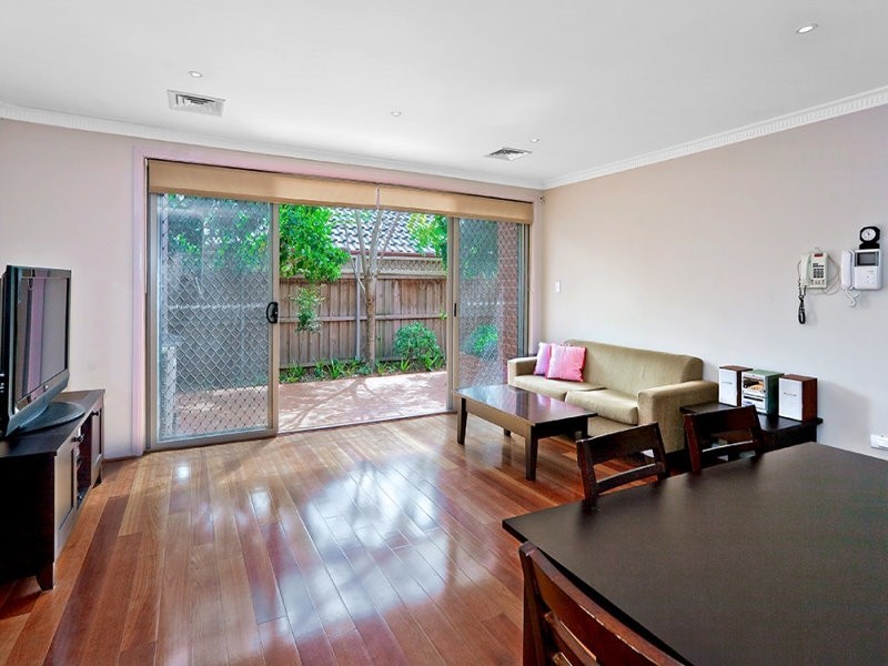 8/31 Mackenzie Street, Homebush NSW 2140