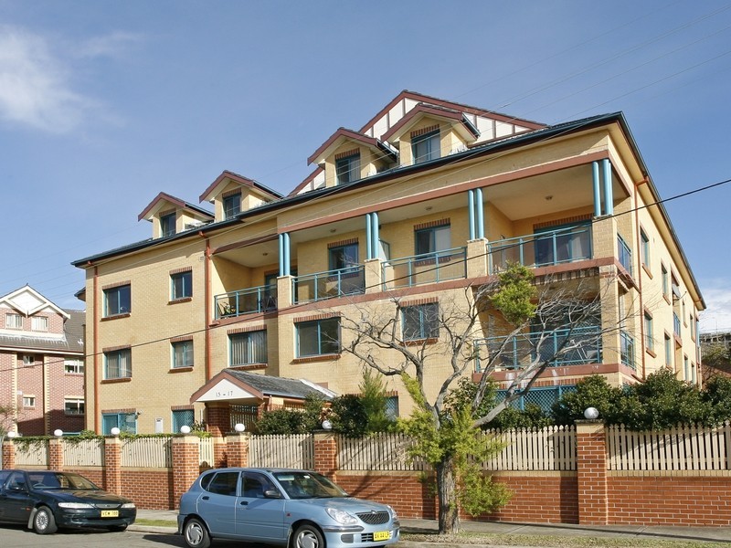 Unit 11/15-17 Carilla Street, Burwood NSW 2134