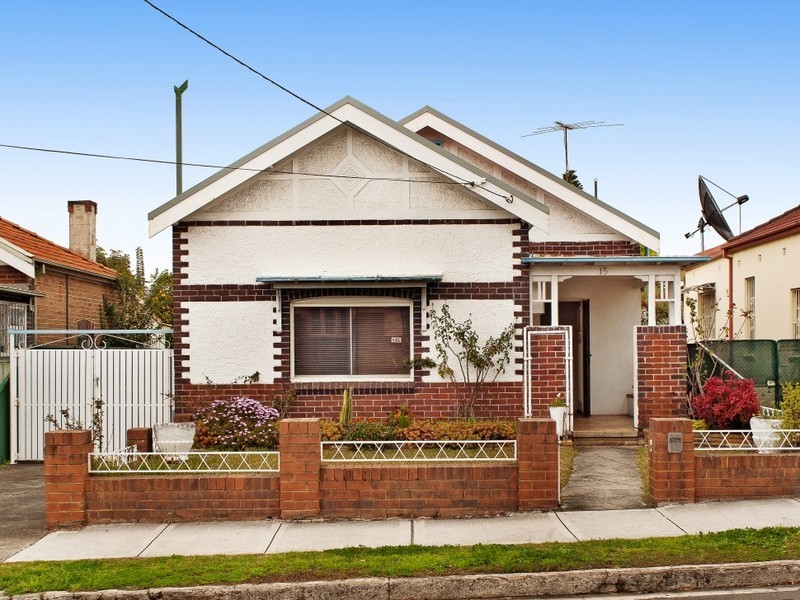15 Tangarra Street, Croydon Park NSW 2133