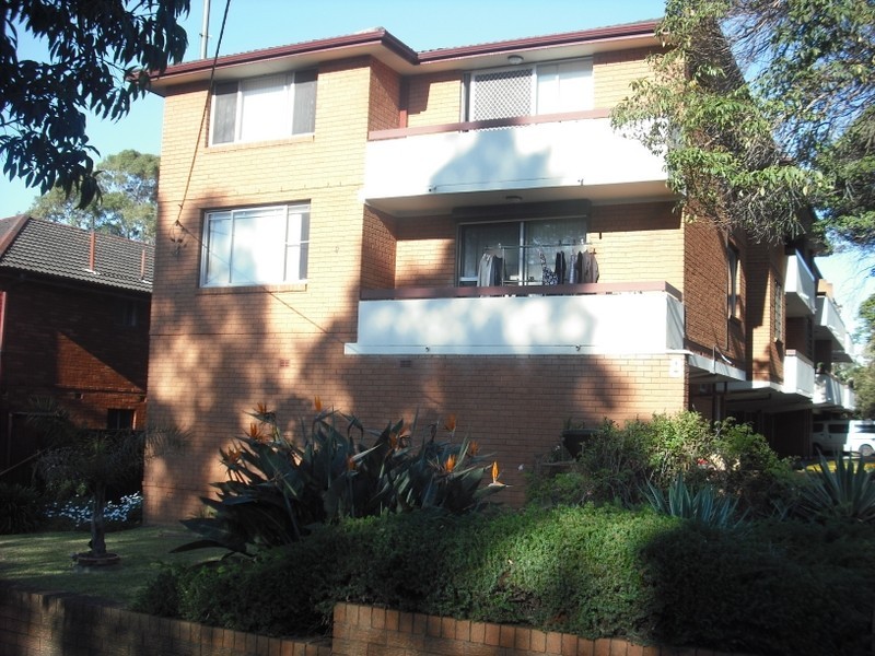 Unit 6/8 Eastbourne Road, Homebush West NSW 2140