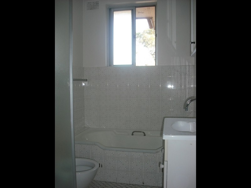 Unit 6/8 Eastbourne Road, Homebush West NSW 2140