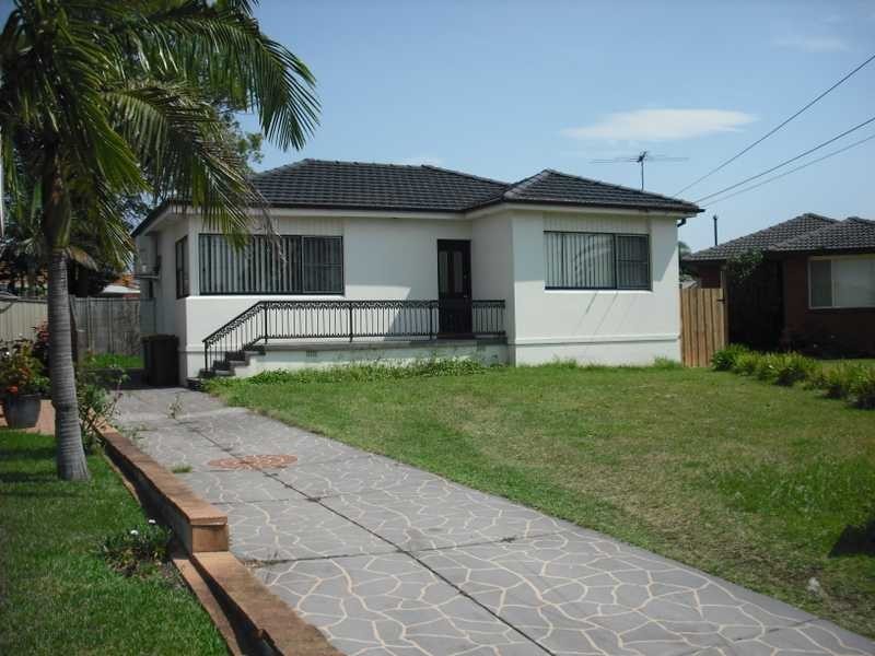 Sunlea Crescent, Belfield NSW 2191