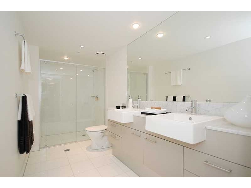 Apartment/56 Scarborough Street, Southport QLD 4215