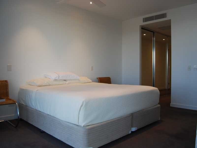 4405/323 Bayview Street, Hollywell QLD 4216