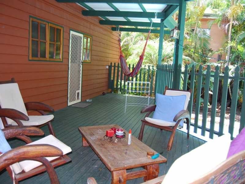 64 Slatyer Avenue, Bundall QLD 4217