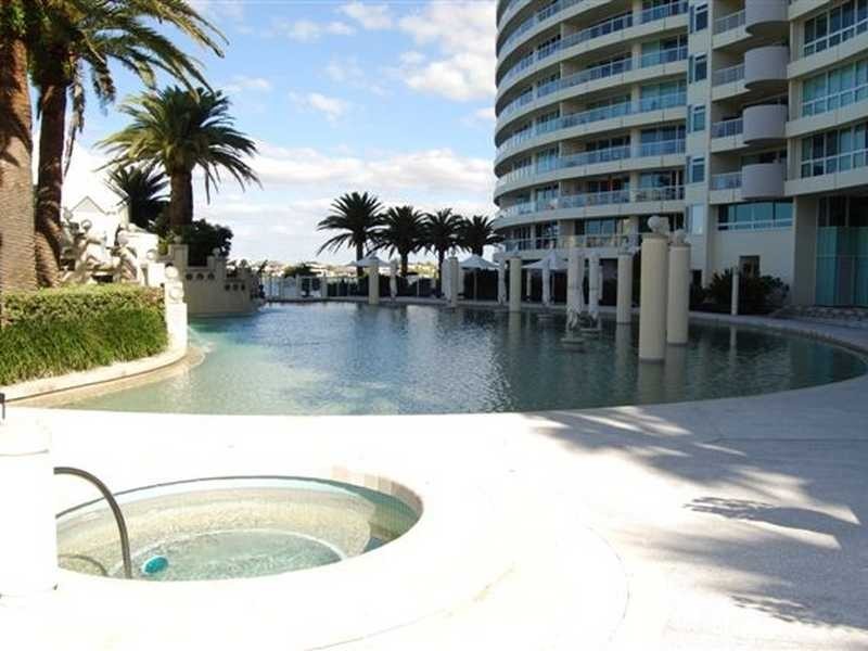 B9-1/75 Brighton Parade, Southport QLD 4215