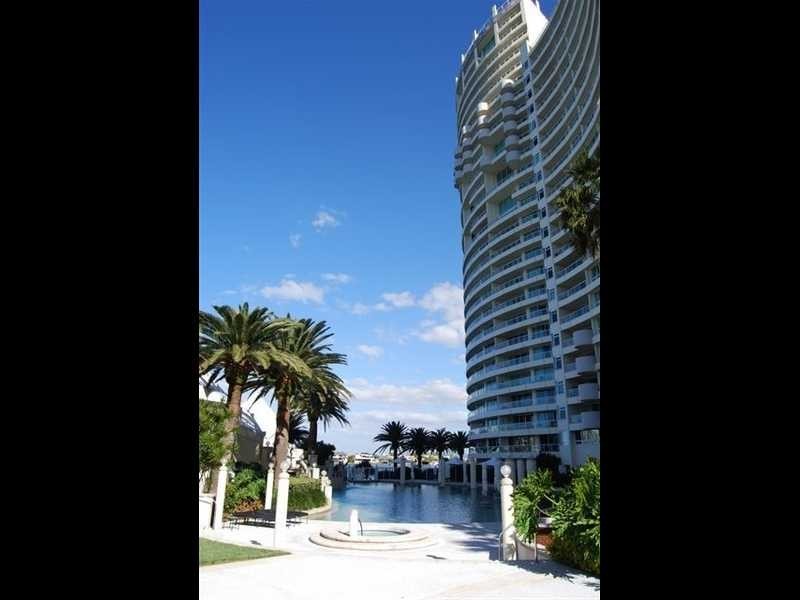 B9-1/75 Brighton Parade, Southport QLD 4215