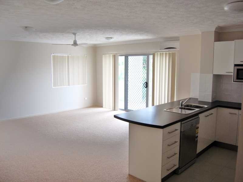 27 Shillito Street, Southport QLD 4215