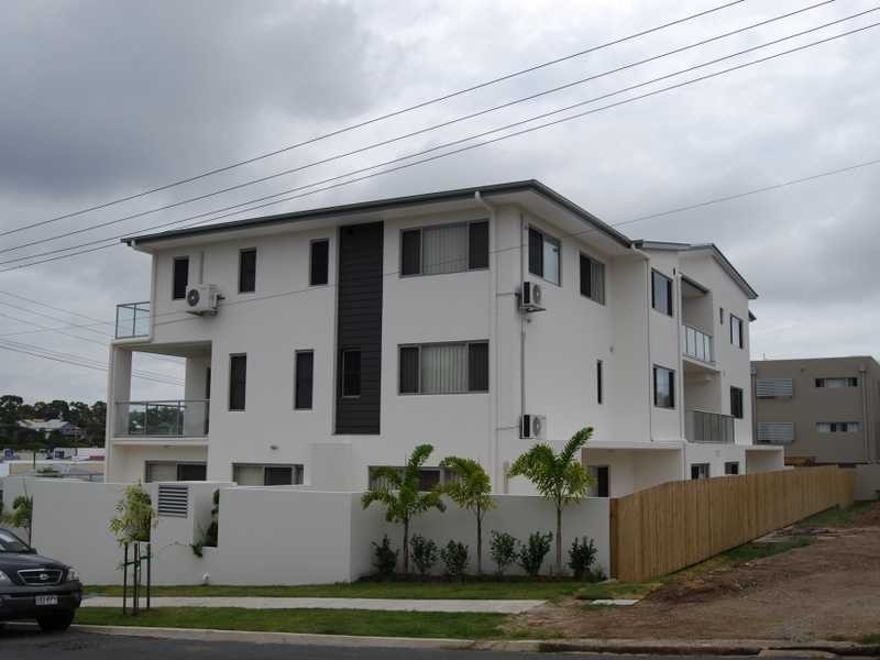 27 Shillito Street, Southport QLD 4215