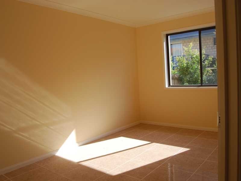 1 & 2/50 Little Norman Street, Southport QLD 4215