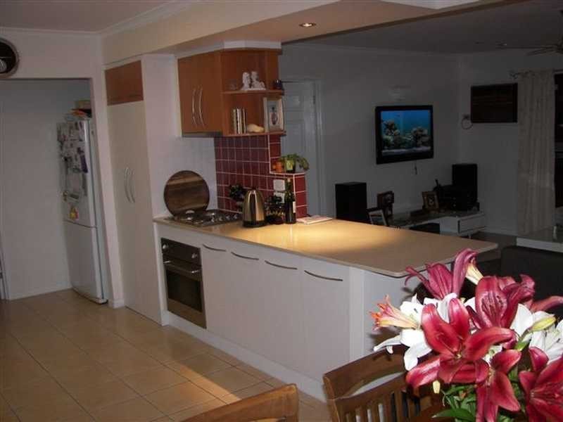 18 Wallaroo Way, Ashmore QLD 4214